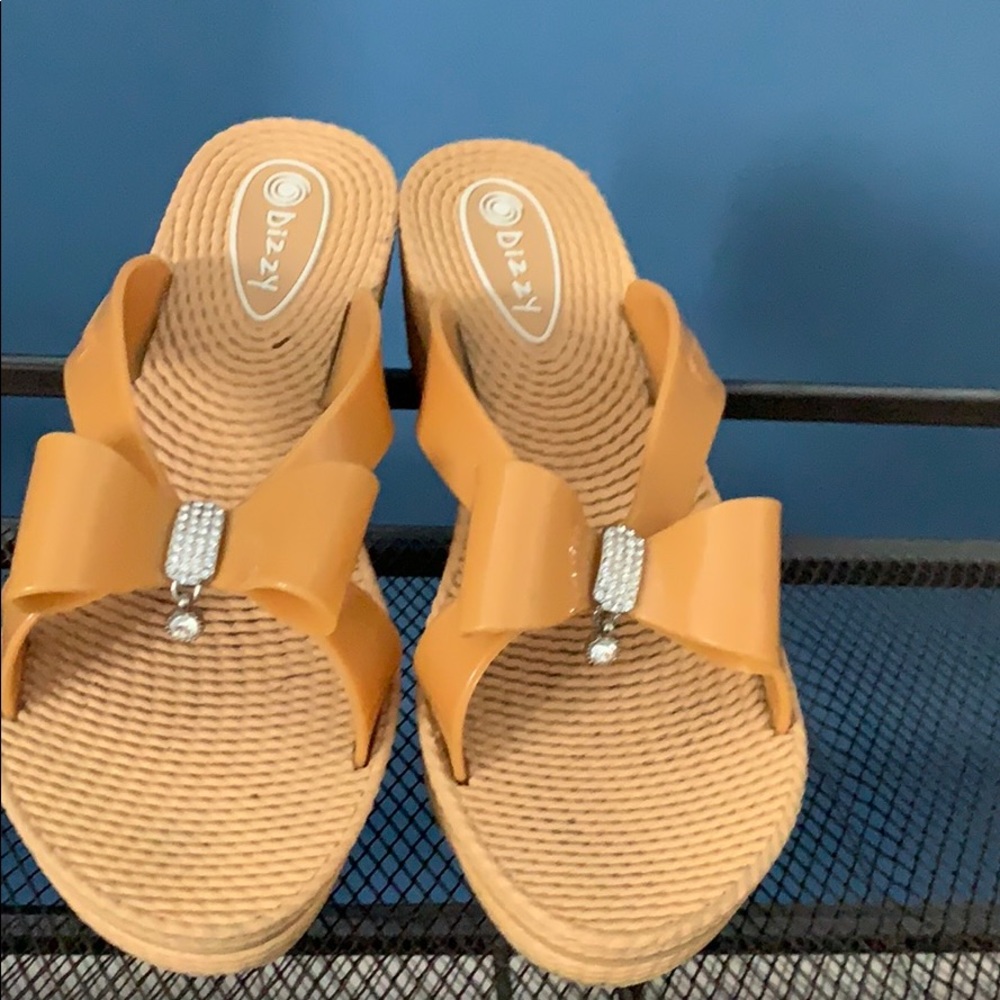 Sandal